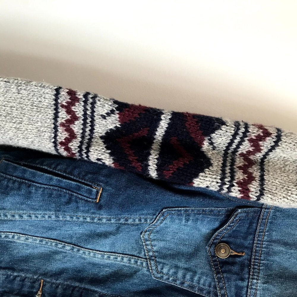 JEAN JACKET WITH KNIT SWEATER ARMS - Picture 6 of 8